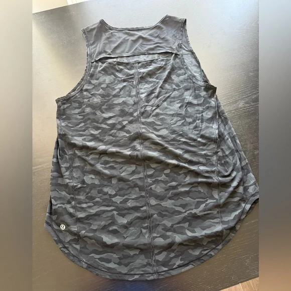 Lululemon Sculpt Tank Size 10 - Picture 2 of 4